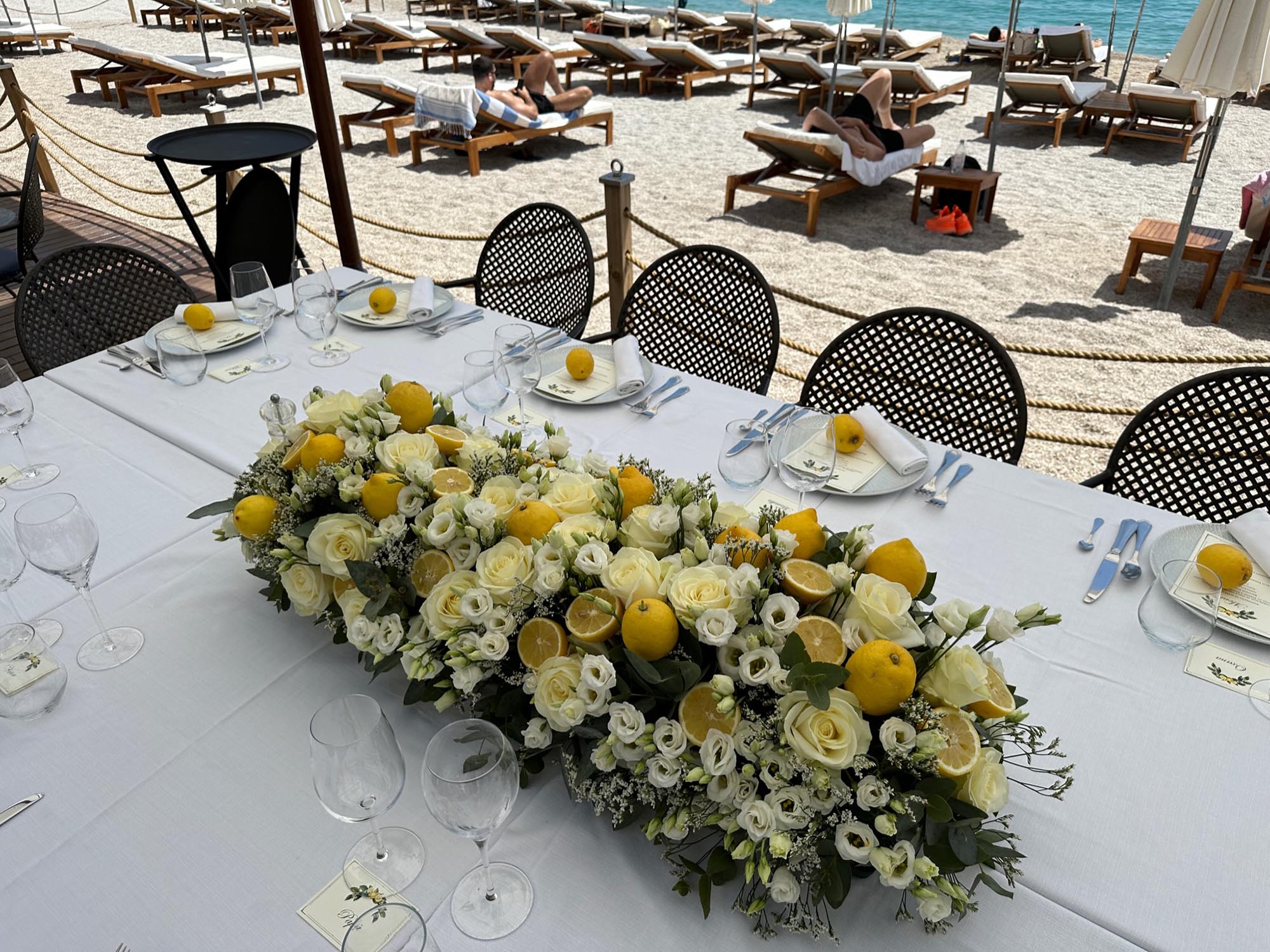 Monaco Restaurants Flower Delivery​